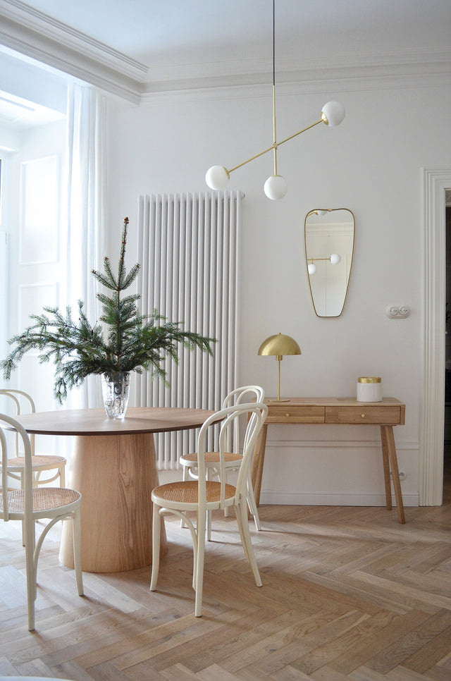 Drewno w salonie – inspiracje