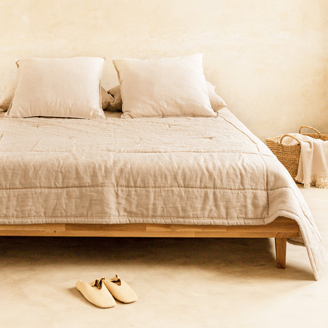 Łóżko płaskie flat bez wezgłowia do minimalistycznej sypialni 6